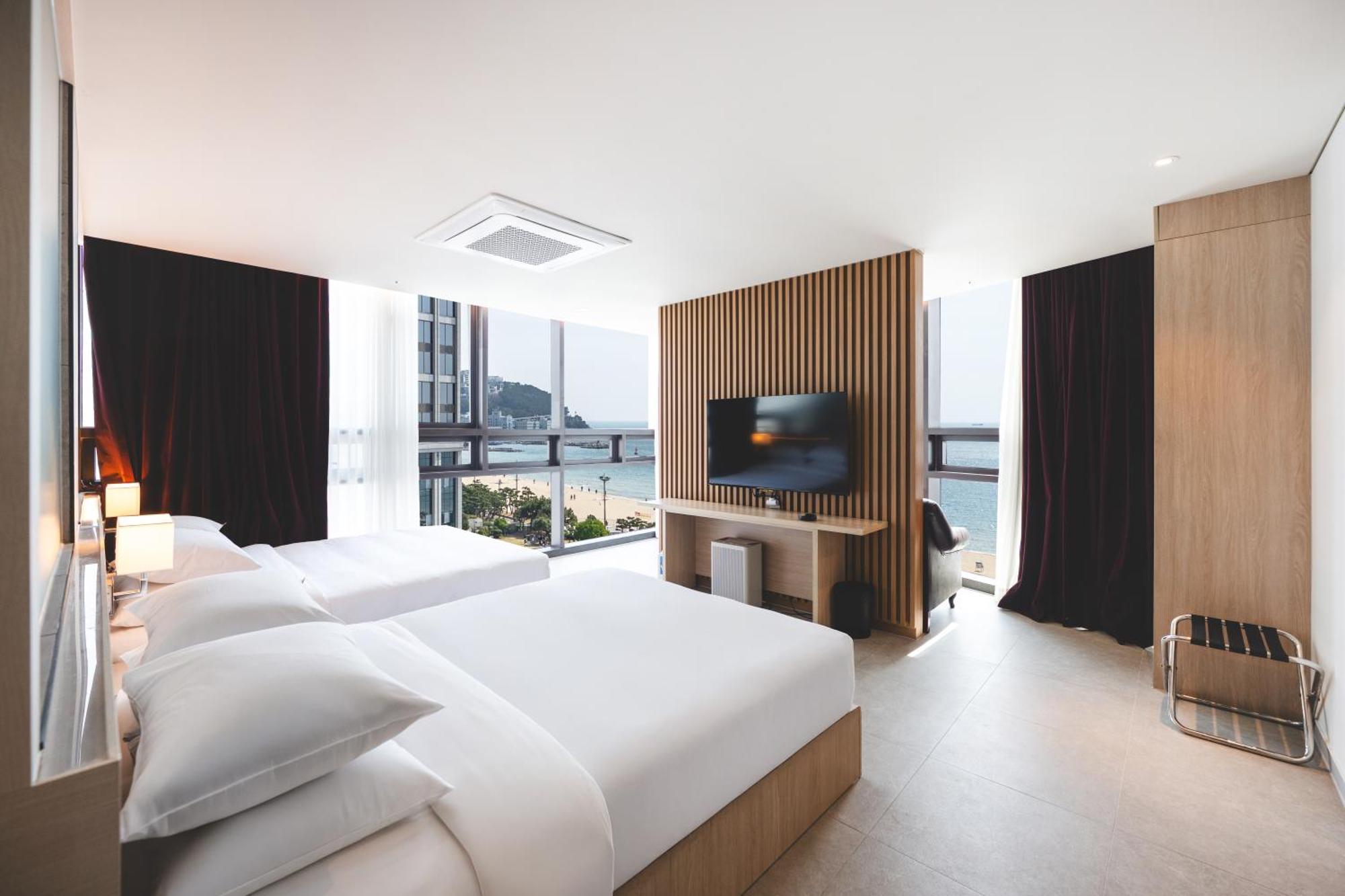Hotel Sunset 3*